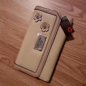 Guess Wallet